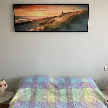 Sea Breeze Cozy Apartament Parnawa